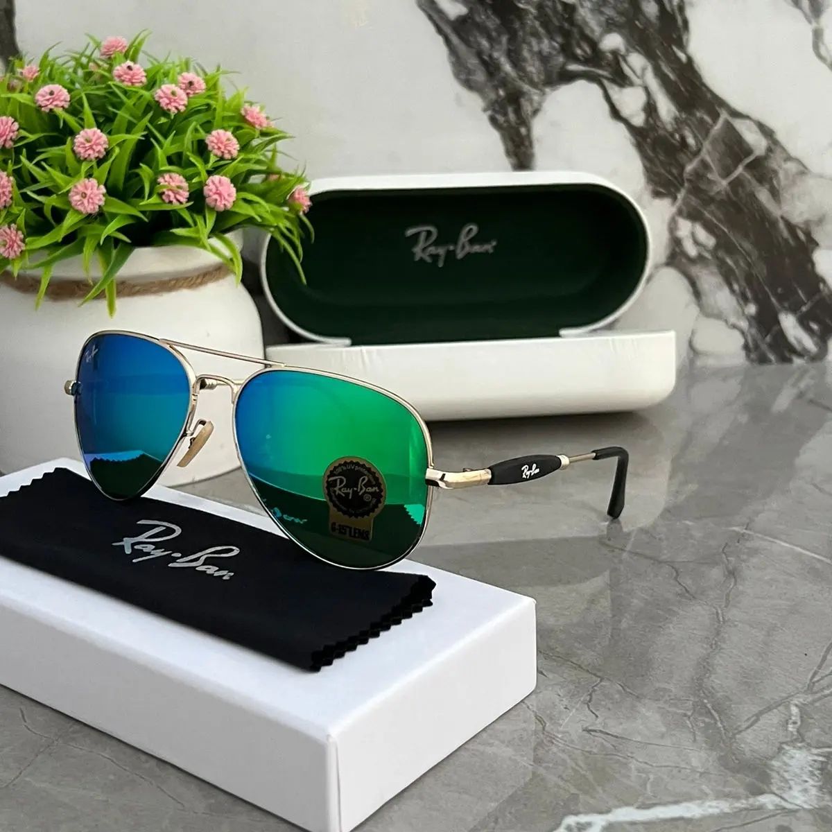 RAY-BAN New Fancy Men's Shaded Oval Metal Trendy Hot Favourite Wintage Sunglass For Unisex.